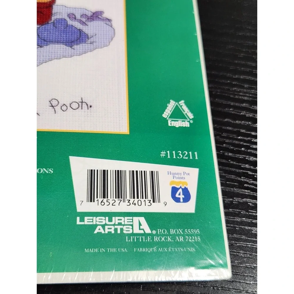 NEW Disney‎ WINNIE THE POOH Christmas Snowman Piglet Counted Cross Stitch Kit